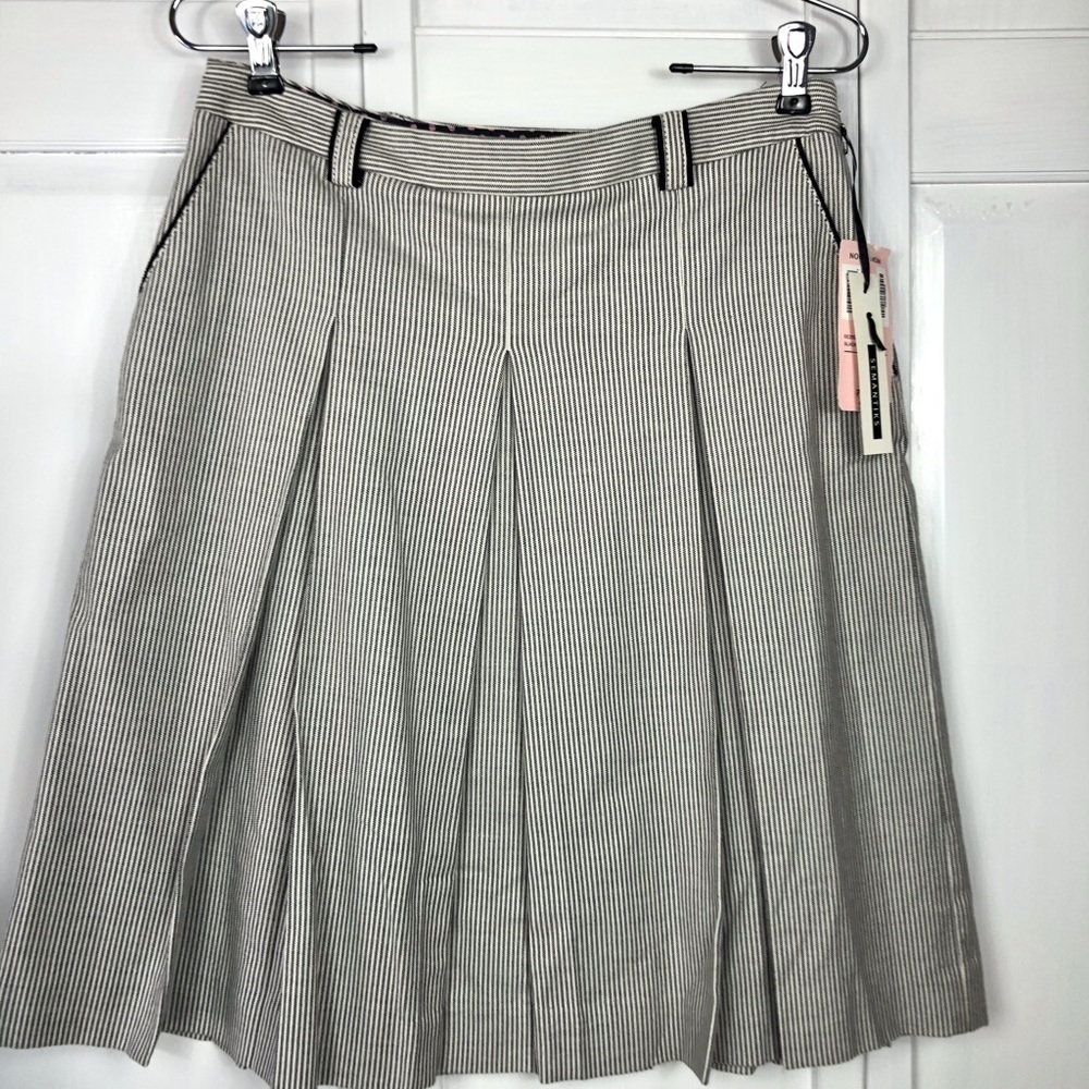 SEMANTICS BLACK & WHITE STRIPED PLEATED SKIRT